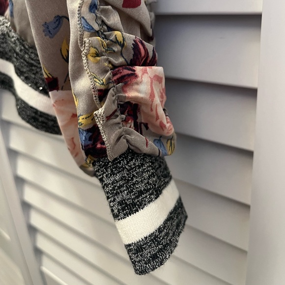 Buckle Gimmicks Floral Jacket - Picture 6 of 11